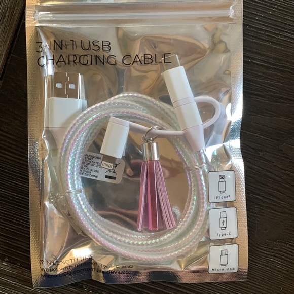 Phone accessories - Picture 2 of 5